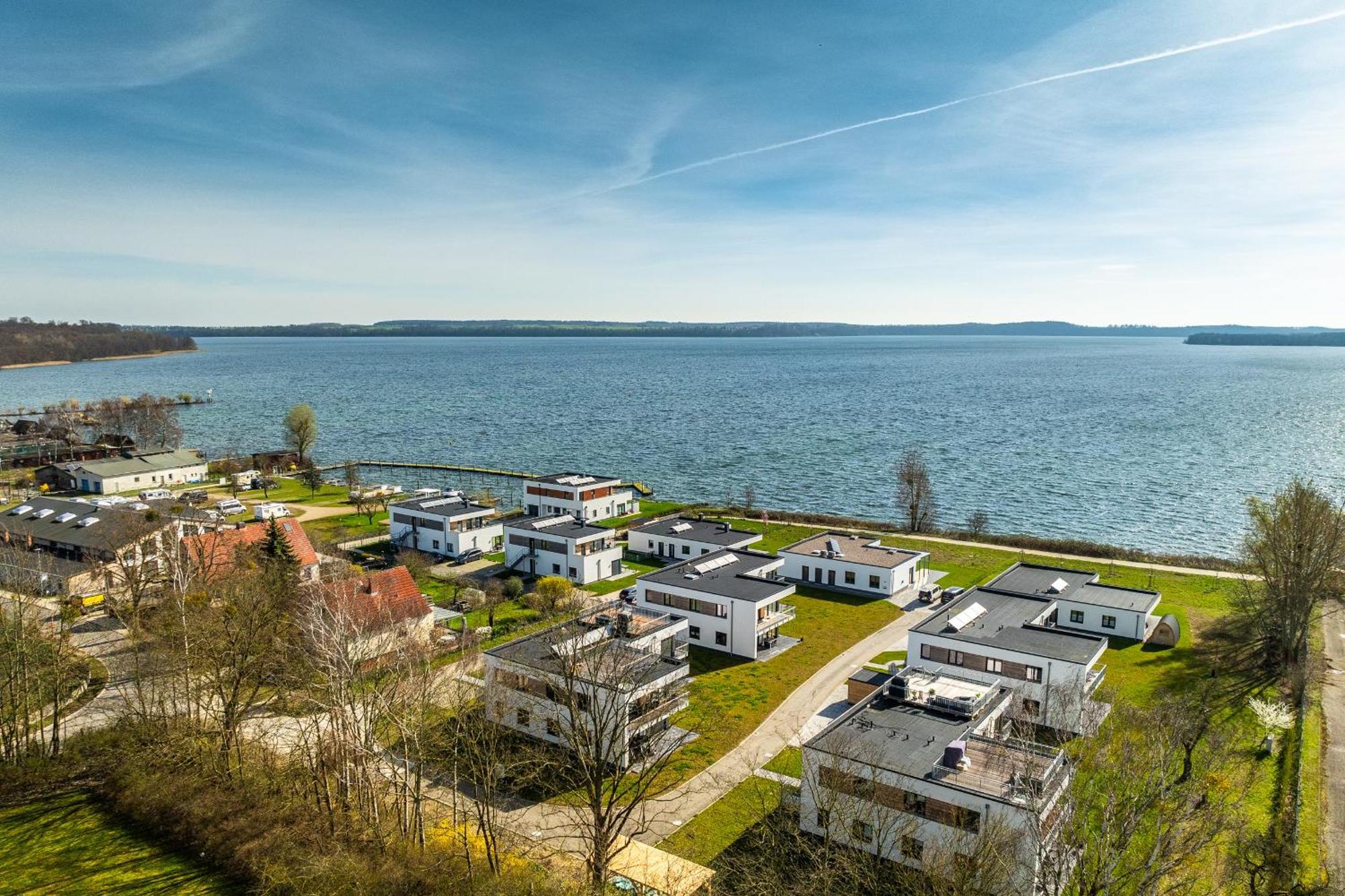 Hangar 19 Luxusbungalow Am See H8 Шверин Экстерьер фото