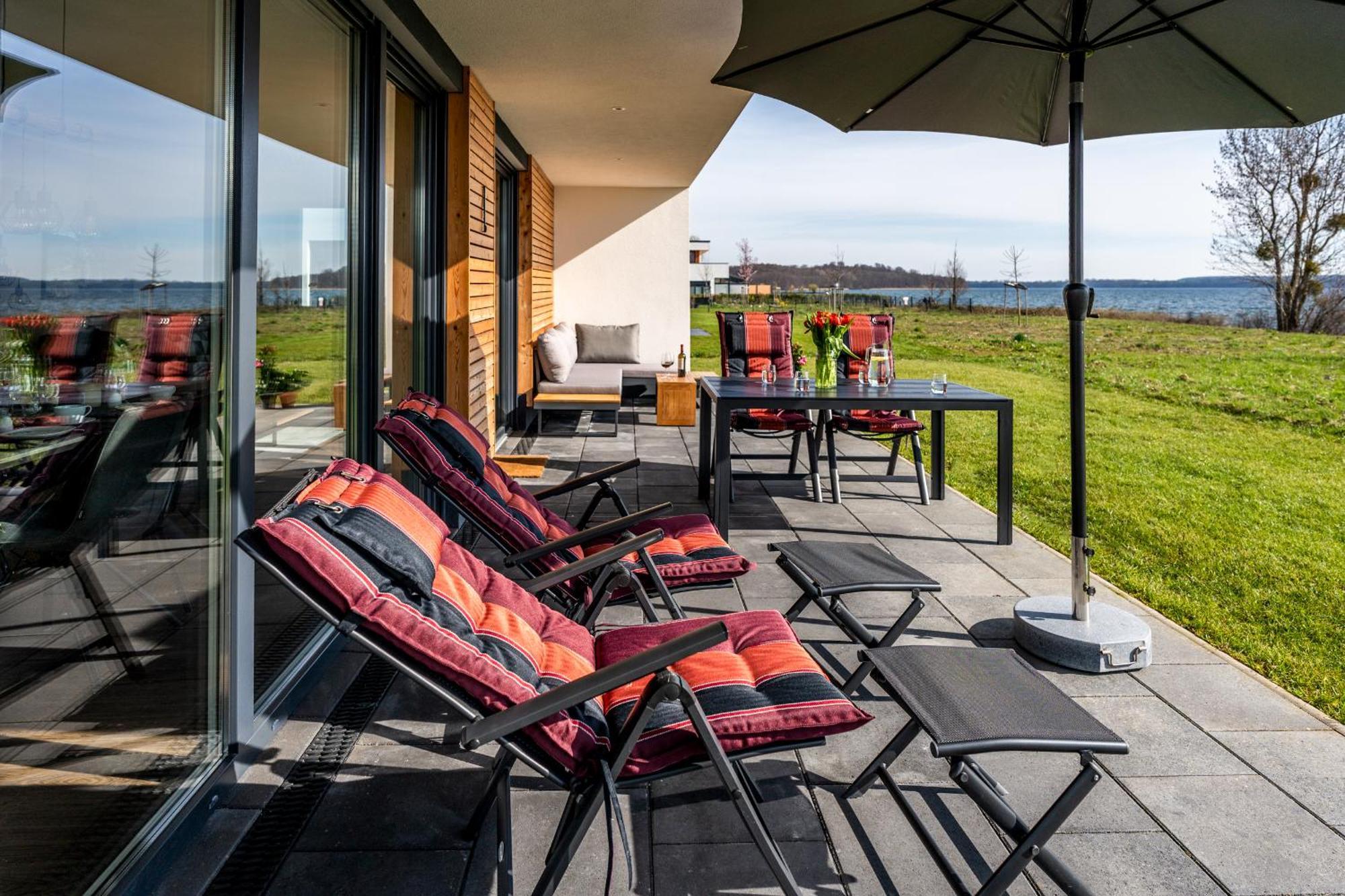 Hangar 19 Luxusbungalow Am See H8 Шверин Экстерьер фото